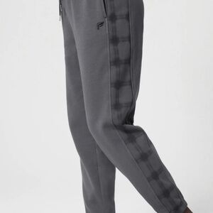 Popular! Fabletics Sweatpants Medium Sold out everywhere!